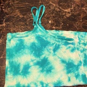 Tye- dye swing tank 💙 🤍